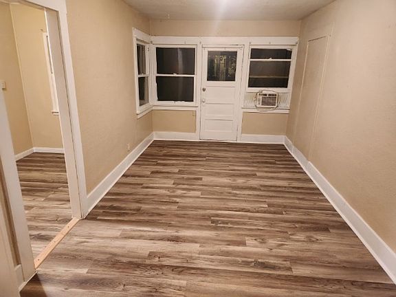 3rd image of 315 N Main St #9