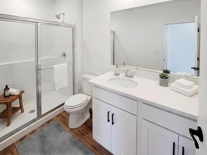 8697 Elmo Rd — Photo 5