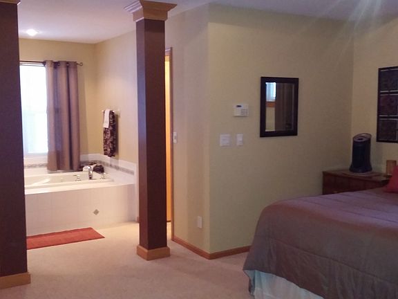 4th image of 6524 N Hulstatt Dr