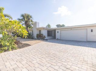 520 De Narvaez Dr, Longboat Key, FL 34228