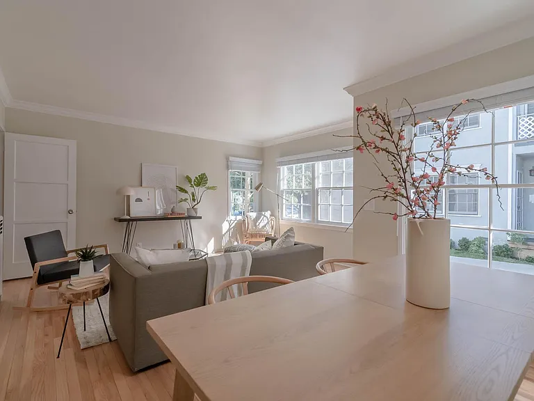 14858 1/4 Dickens St — Photo 17
