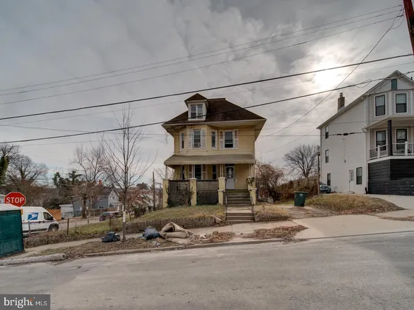 2015 Douglas St NE, Washington, DC 20018