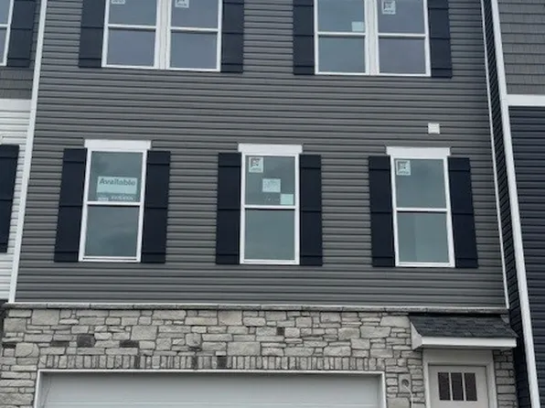 672 Olivia St, Pittsburgh, PA 15205