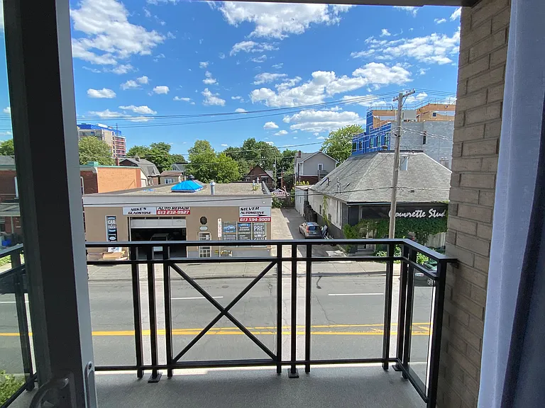 429 Kent St #310 — Photo 9