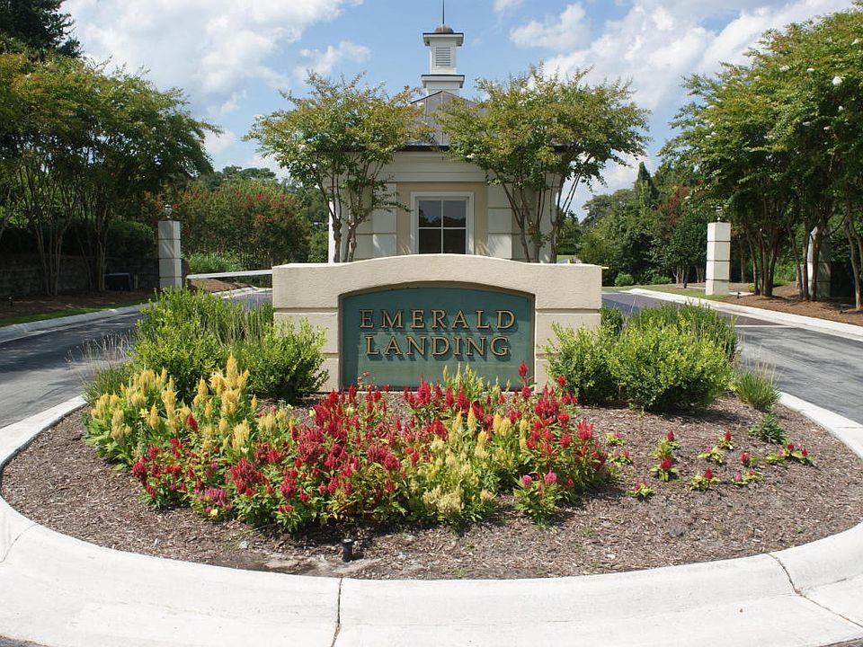 1st image of 413 Emerald Landing Dr