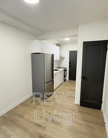 62 Triller Ave #204 — Photo 8