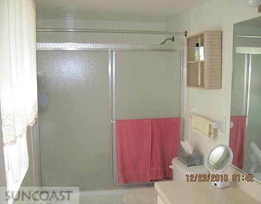 5th image of 1100 E Bay Dr APT 22