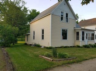 308 E Walnut St, North Freedom, WI 53951