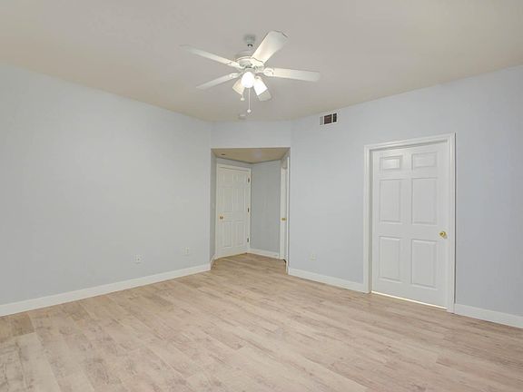 4th image of 830 Carnegie St APT 1211