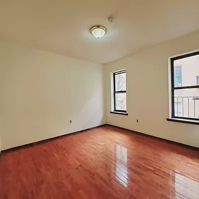2nd image of 517 W 212th St APT 3F