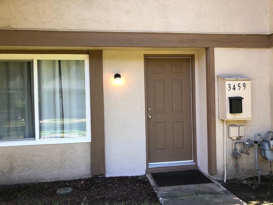 1st image of 3459 Pistachio Dr