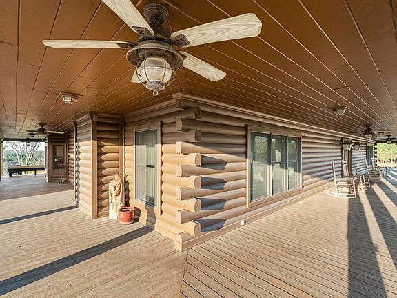 3rd image of 155 Sharon Moss Rd