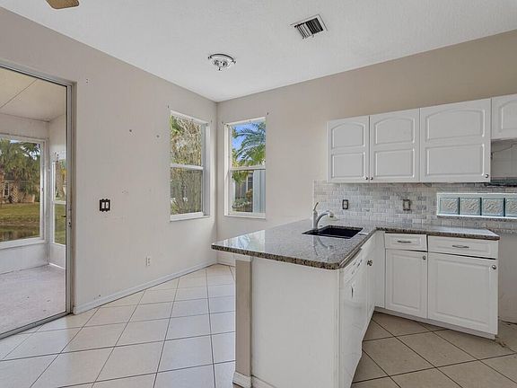 5th image of 1008 NW Tuscany Drive