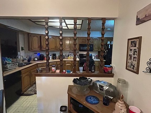 3rd image of 206 High Oak