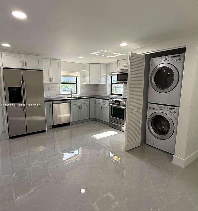 1st image of 306 NE 58th Ter