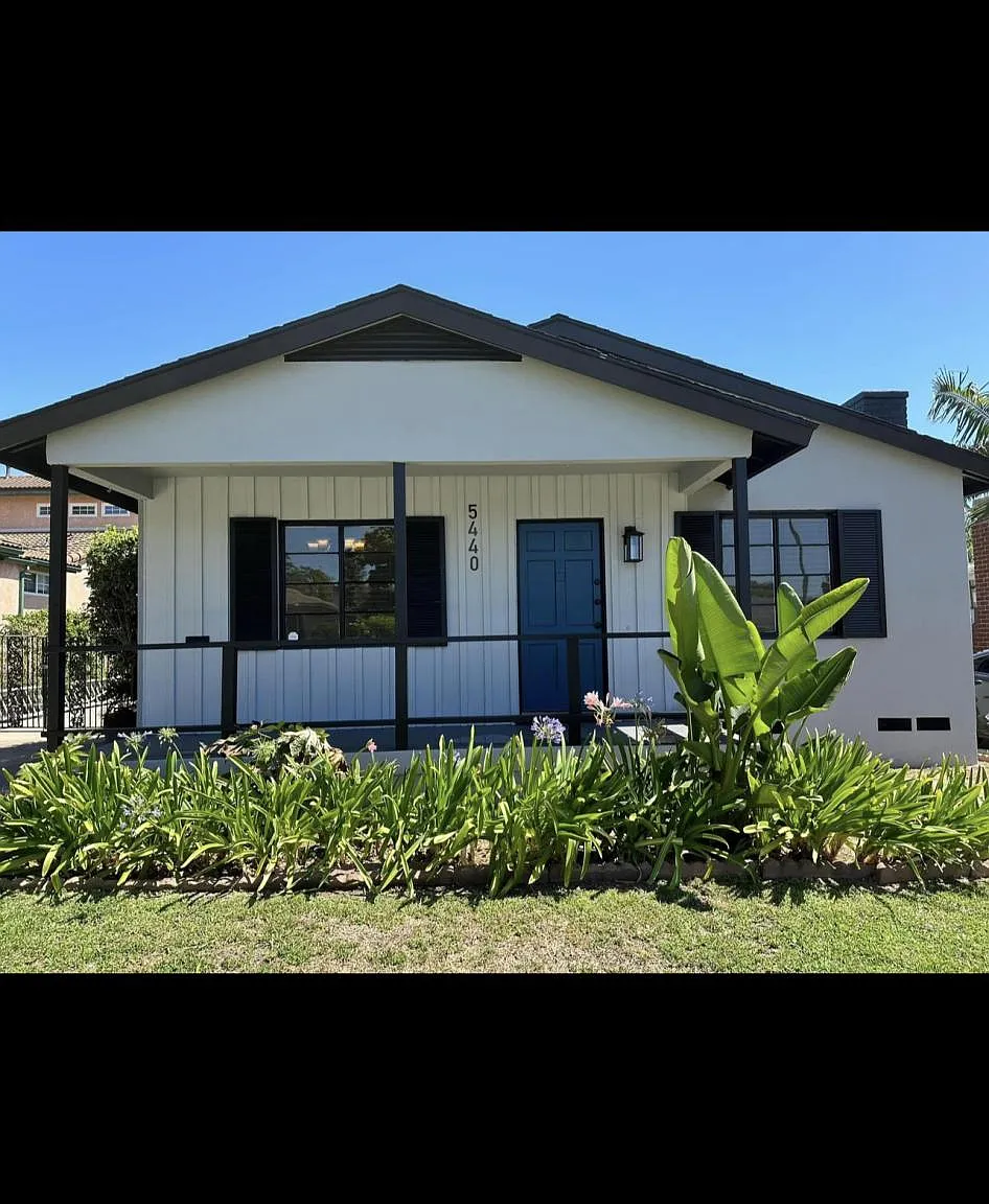 3 bed, 1050 sqft, $3,650 — Photo 1