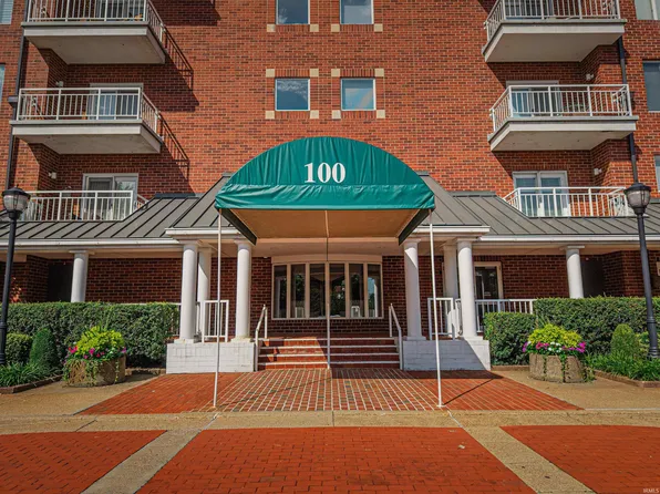 100 NW 1st St APT 404, Evansville, IN 47708