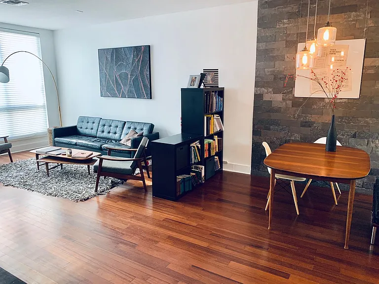 325 5th Ave S #14 — Photo 4