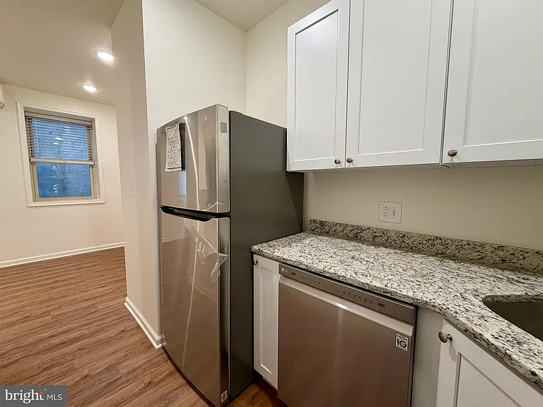 2158 N Broad St #E — Photo 4