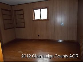 3rd image of 325 E Washington St #1