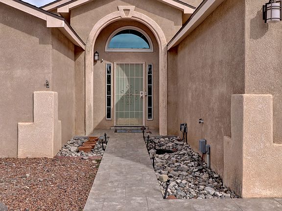 4th image of 4996 Jaradite Dr