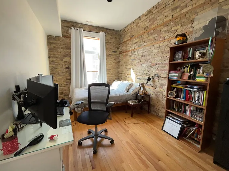 1439 N. Milwaukee Ave — Photo 7