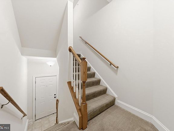 4th image of 304-B Mill Pond Rd