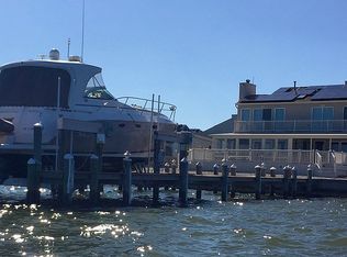 549 Long Point Dr, Toms River, NJ 08753