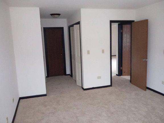 3rd image of 579 Dean Dr APT 4