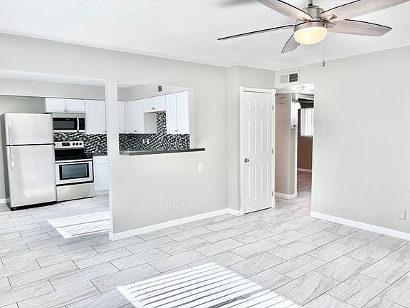 3rd image of 704-724 W 5th St #720-B