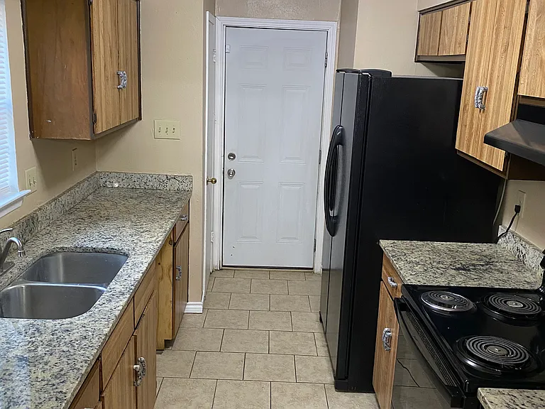 5348 Gawain Dr — Photo 4