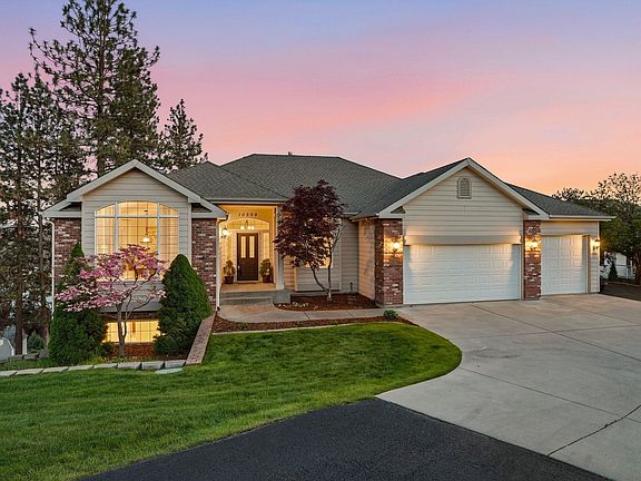 2nd image of 10599 W Lakeside Ln