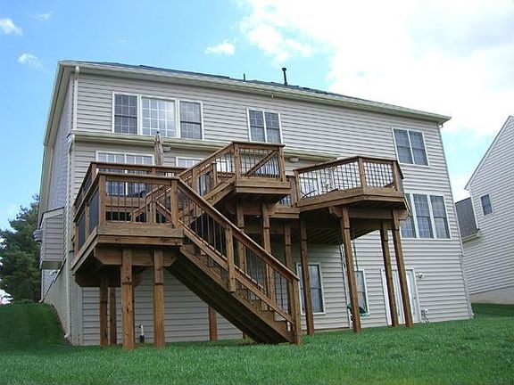 Multi-Level Deck