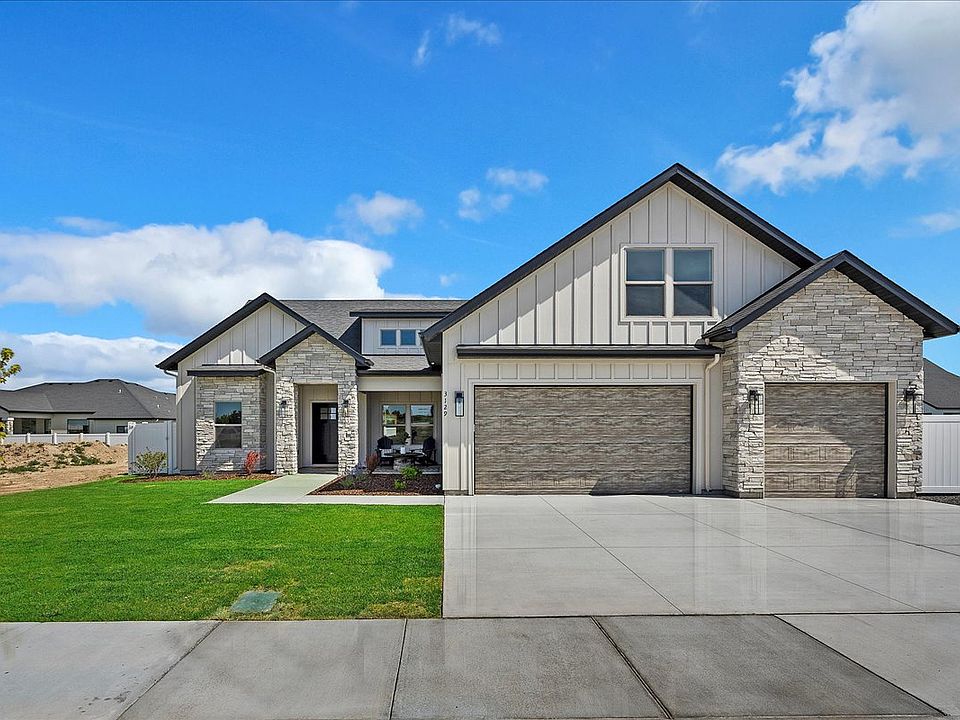 2nd image of 3130 Blue Moon Rd #2