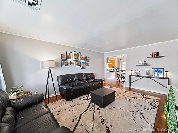 5th image of 4243 Riverside Dr