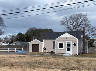 132 Chapel Ave, East Patchogue, NY 11772