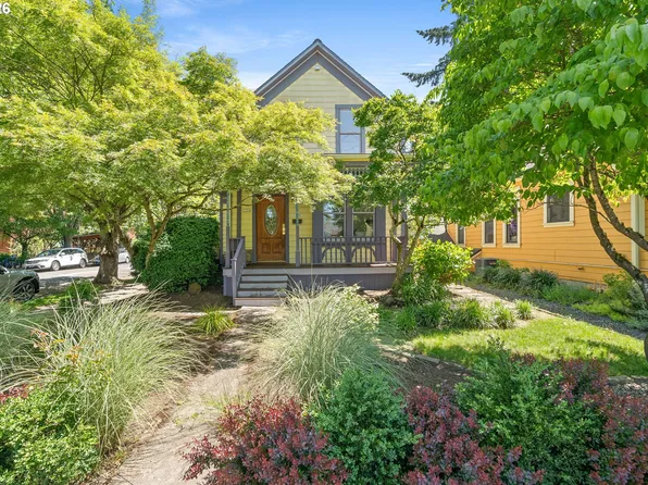 1204 SE 34th Ave, Portland, OR 97214