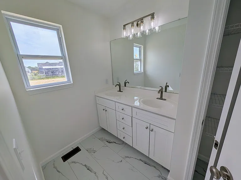 128 Kelly Dr — Photo 9