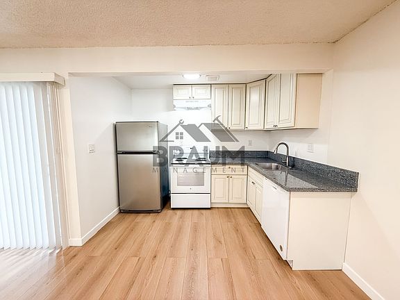 3rd image of 5611 Fulcher Ave APT 15