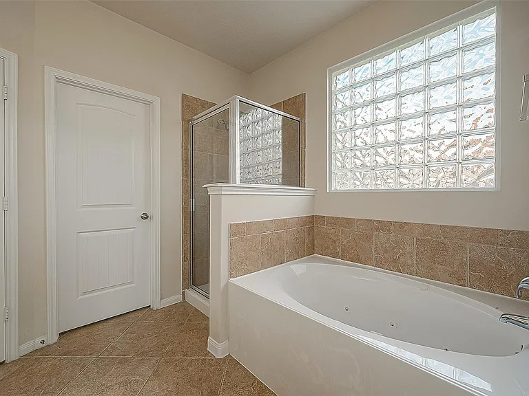 3403 Lilac Ranch Dr — Photo 40