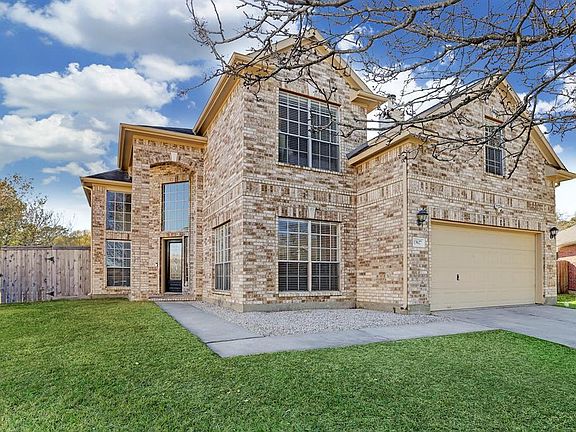 2nd image of 13627 Country Hill Ct