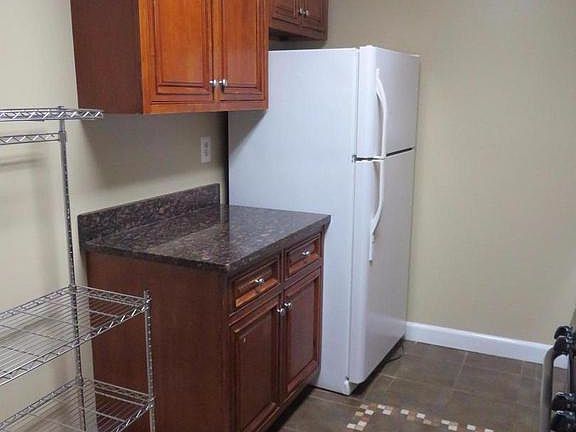 2nd image of 142 Birch St APT A6