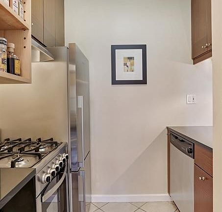 4th image of 120 E 36th St APT 5E