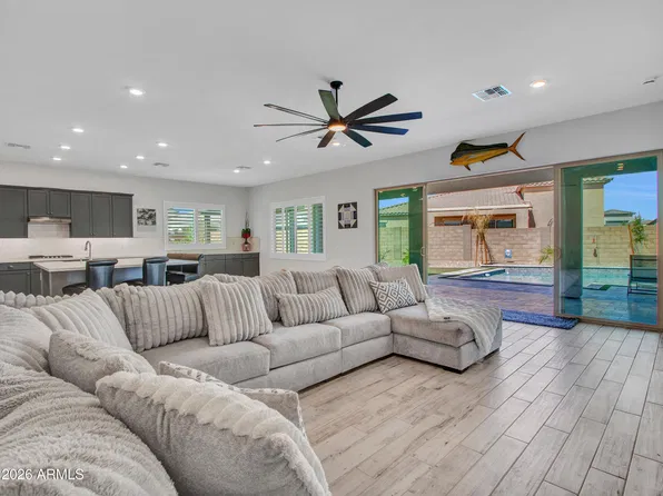17314 W LOMA Lane, Waddell, AZ 85355