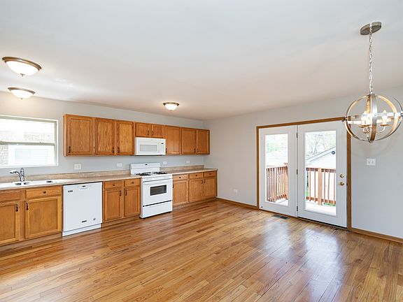 5th image of 9948 S Parnell Ave