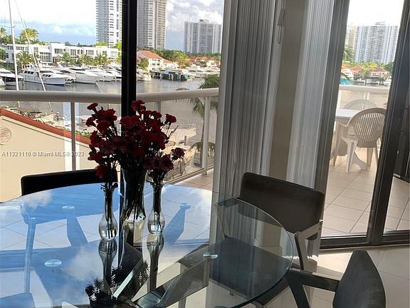 5th image of 3610 Yacht Club Dr APT 408-1