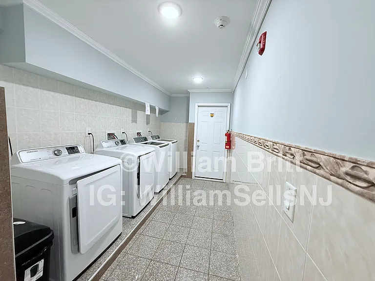377 Danforth Ave #A9 — Photo 22