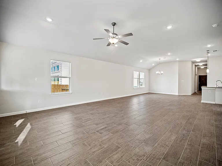 136 Caterpillar Ln — Photo 10