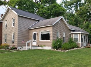 311 S Grand Ave, Fowlerville, MI