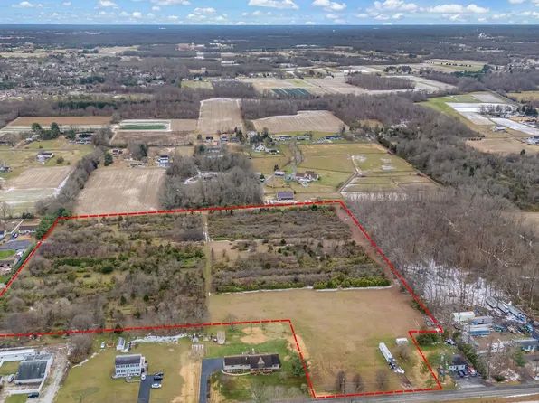 215 W Weymouth Malaga Rd, Vineland, NJ 08360